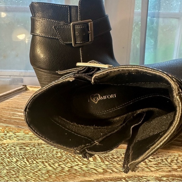 Ankle Boot Bootie I ❤️ Comfort Size 6 1/2M comfort cushion in interior like new - Picture 3 of 7